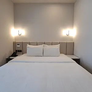 Ocean The Point Hotel